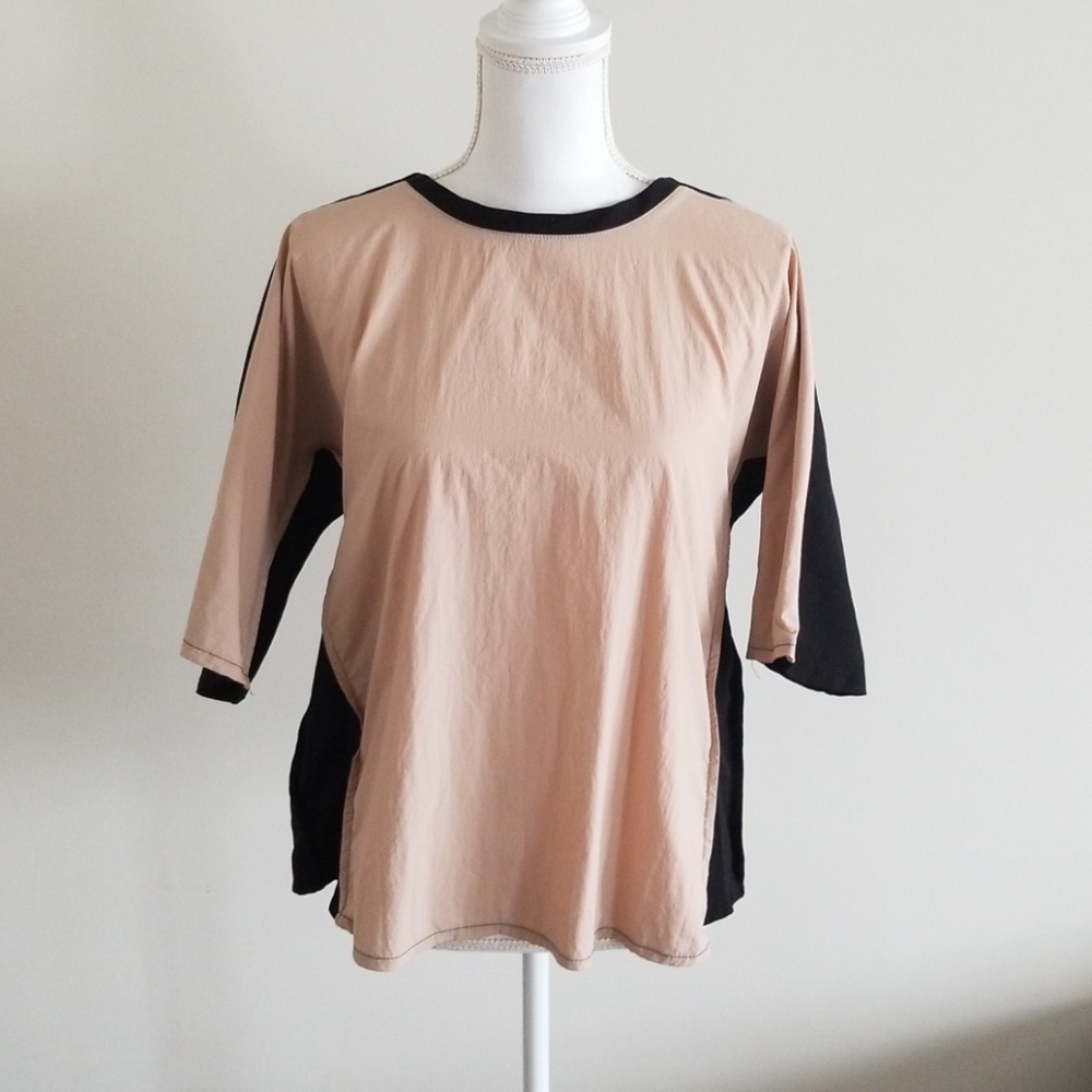 🤗SOLD OUT🤗Two tones blouse.